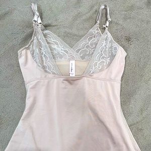 La Vie En Rose shape wear top